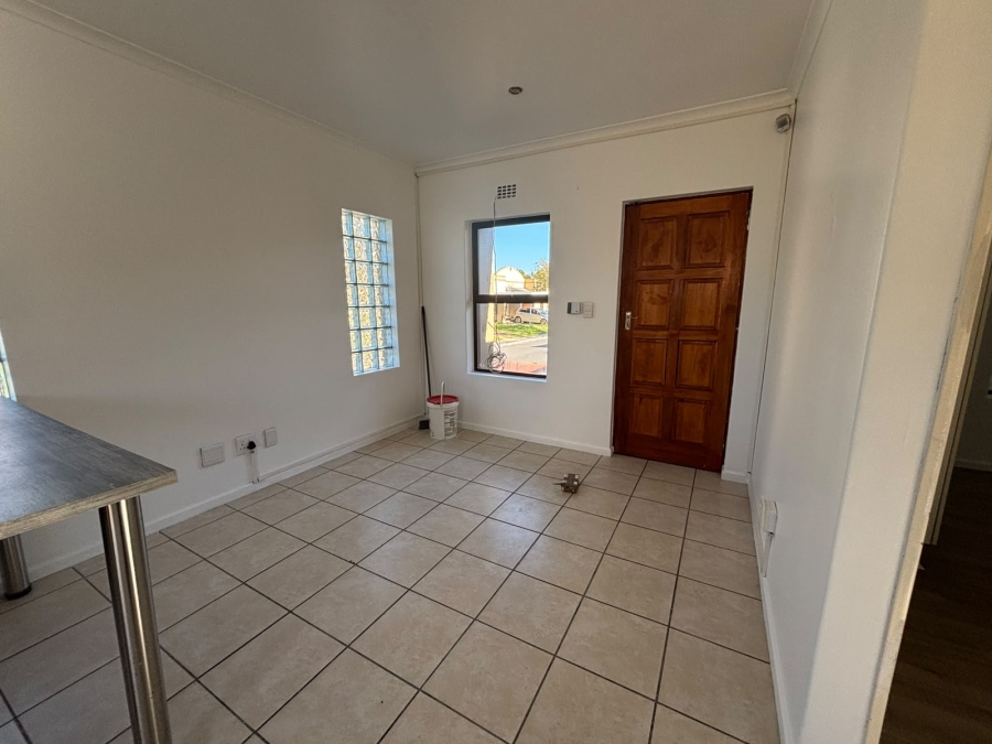 To Let 2 Bedroom Property for Rent in Bardale Village Western Cape